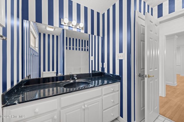 122 Saint Andrews Circle, New Bern, NC 28562