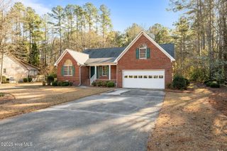 122 Saint Andrews Circle, New Bern, NC 28562
