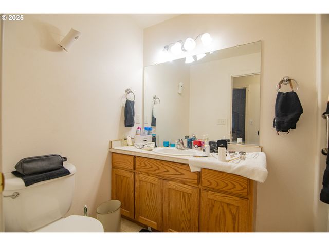 1405 VIEW Ct, Brookings, OR 97415