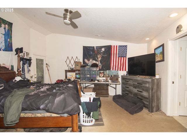 1405 VIEW Ct, Brookings, OR 97415