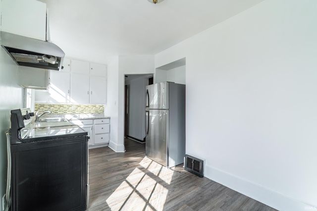 2050 Phenie Street, Fort Wayne, IN 46802