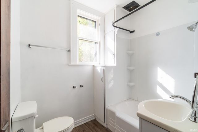 2050 Phenie Street, Fort Wayne, IN 46802