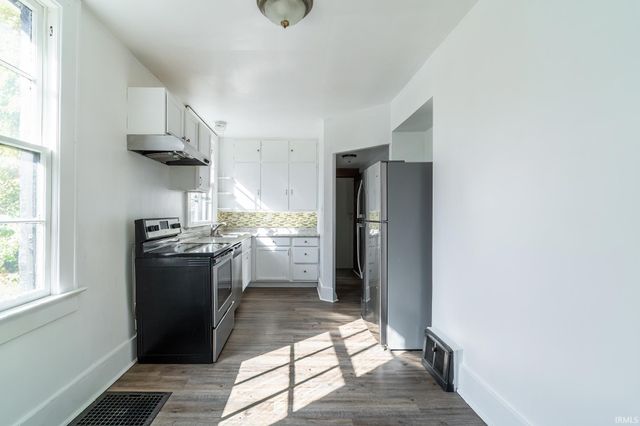 2050 Phenie Street, Fort Wayne, IN 46802