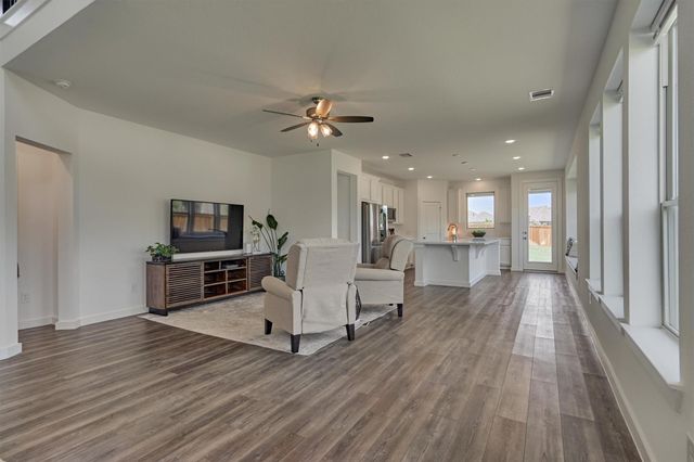 27129 Ivorywood Drive, Magnolia, TX 77354