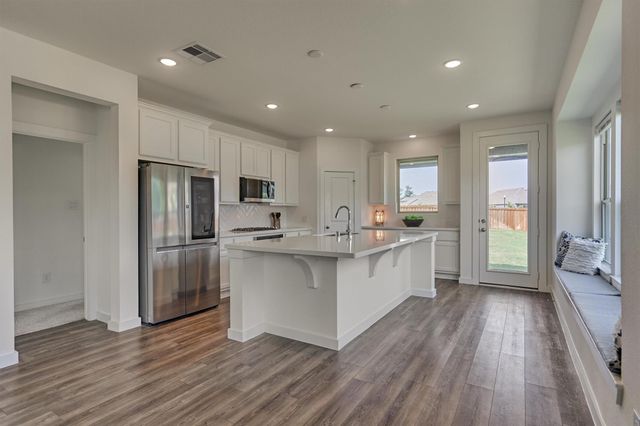 27129 Ivorywood Drive, Magnolia, TX 77354