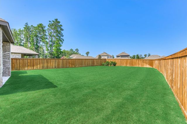 27129 Ivorywood Drive, Magnolia, TX 77354