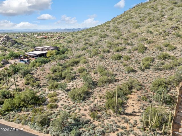 8300 E DIXILETA Drive 266, Scottsdale, AZ 85266