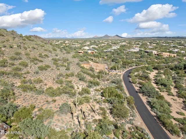 8300 E DIXILETA Drive 266, Scottsdale, AZ 85266