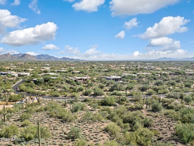 8300 E DIXILETA Drive 266, Scottsdale, AZ 85266