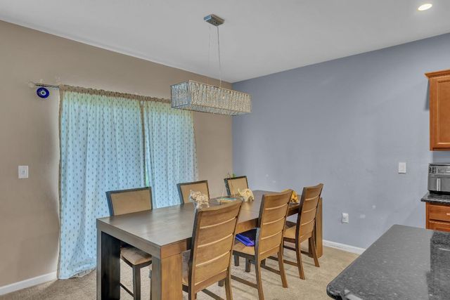 1615 Lexington Square SW, Vero Beach, FL 32962