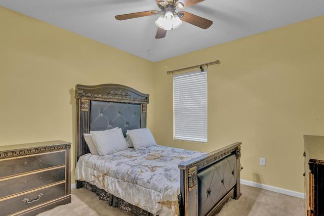 1615 Lexington Square SW, Vero Beach, FL 32962