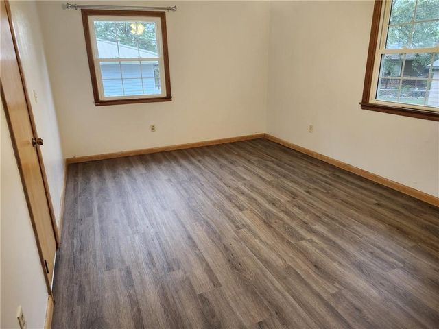 1745 Lake Trenton Drive, Trenton, MO 64683