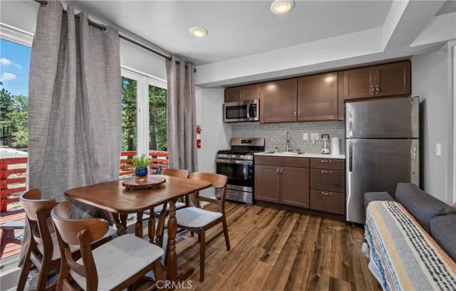 650 Dahlia, Green Valley Lake, CA 92341