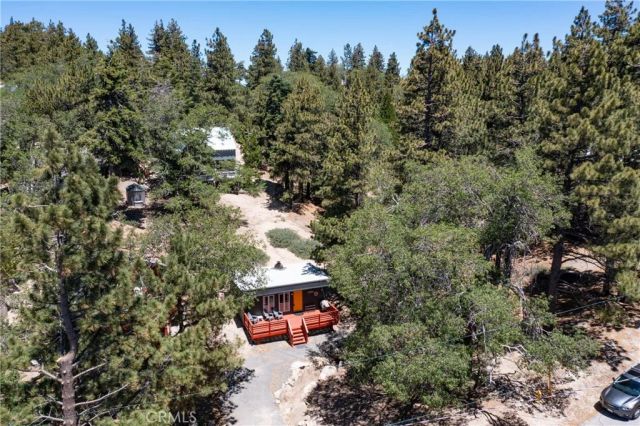 650 Dahlia, Green Valley Lake, CA 92341