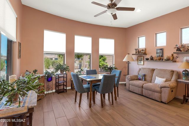 6910 W Cliff Spring Trail, Marana, AZ 85658
