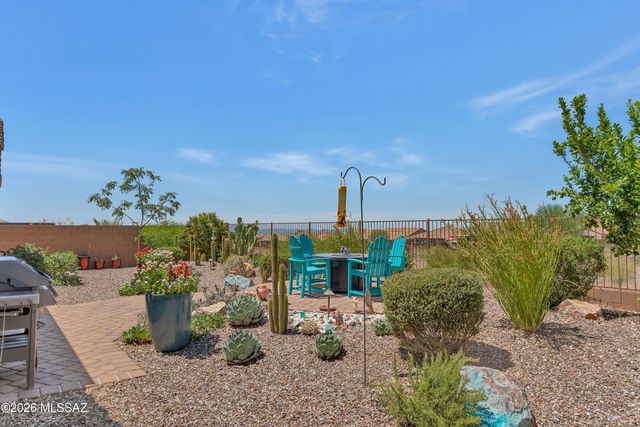 6910 W Cliff Spring Trail, Marana, AZ 85658