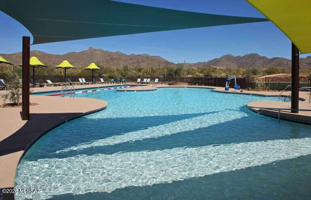 6910 W Cliff Spring Trail, Marana, AZ 85658