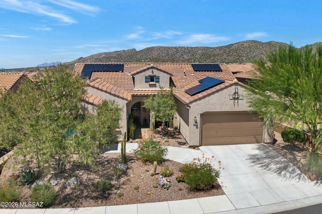 6910 W Cliff Spring Trail, Marana, AZ 85658