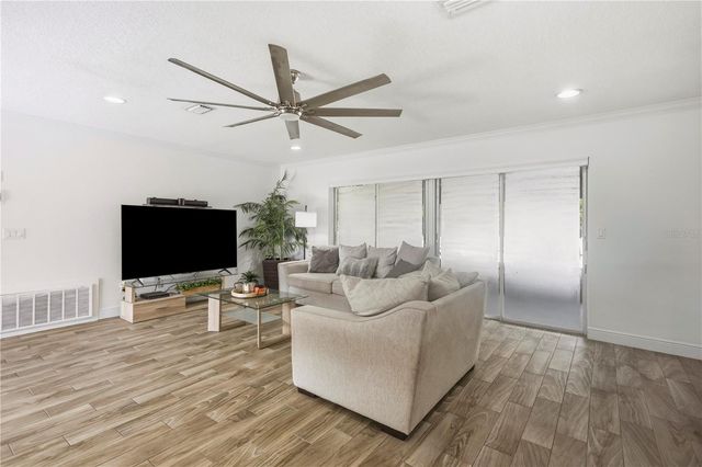 2067 E BARLINGTON DRIVE, Deltona, FL 32725