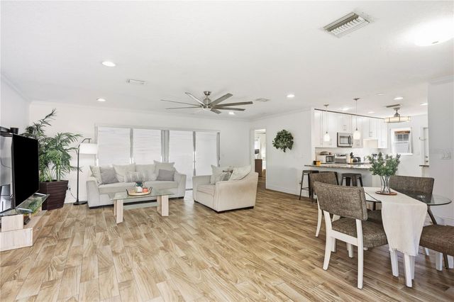 2067 E BARLINGTON DRIVE, Deltona, FL 32725