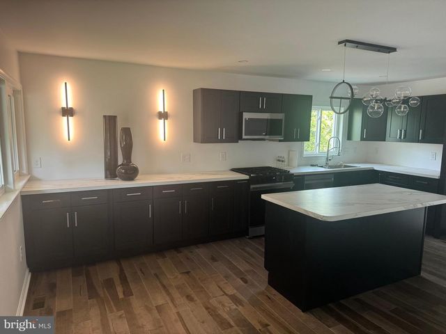 1506 BURNT MILL RD, Cherry Hill, NJ 08003