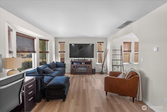 1506 S Cushman Avenue, Tacoma, WA 98405