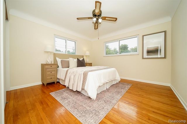 21792 Elmwood Avenue, Eastpointe, MI 48021