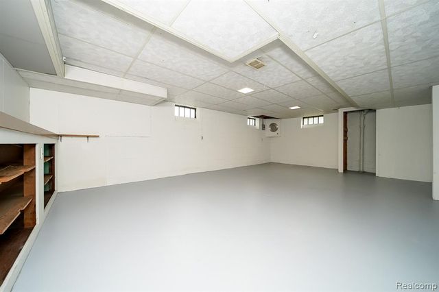 21792 Elmwood Avenue, Eastpointe, MI 48021