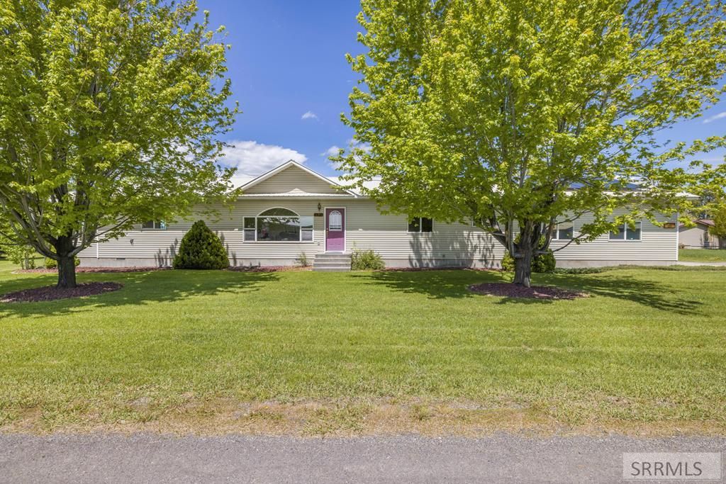 137 Spruce Street, Ashton, ID 83420