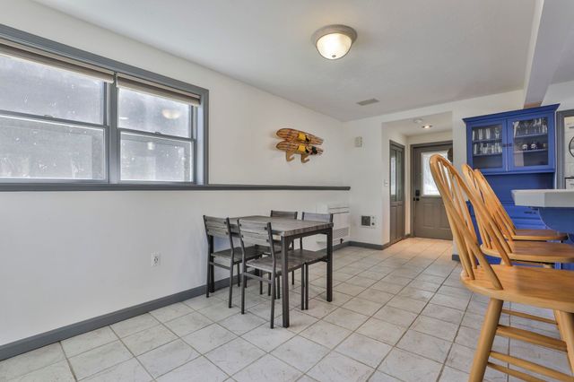 105 Conleys Grove Road, Derry, NH 03038