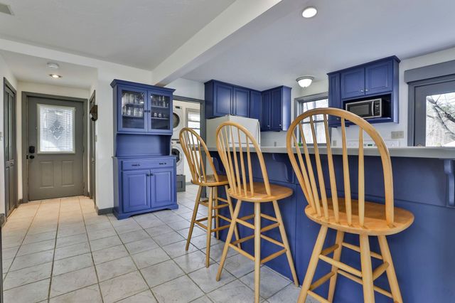 105 Conleys Grove Road, Derry, NH 03038