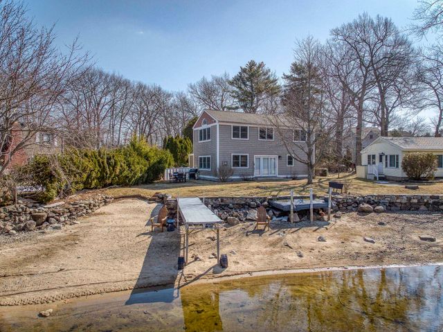 105 Conleys Grove Road, Derry, NH 03038