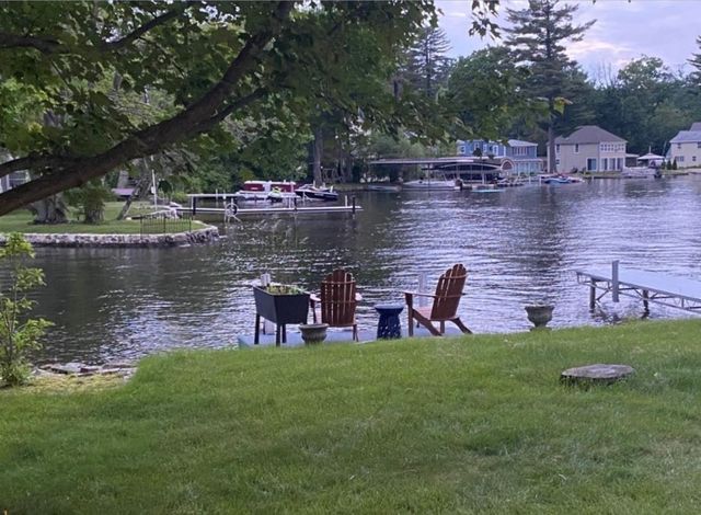 105 Conleys Grove Road, Derry, NH 03038