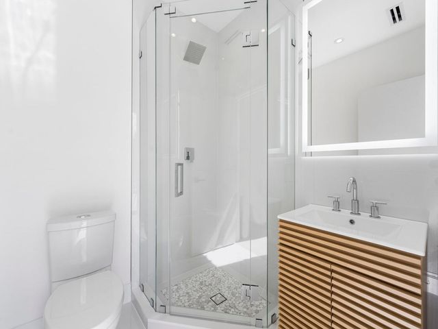 124 Orchid Street, Plantation Key, FL 33070