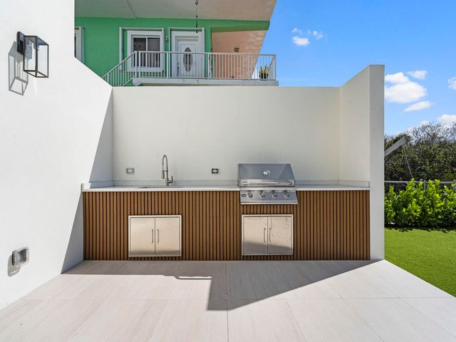 124 Orchid Street, Plantation Key, FL 33070