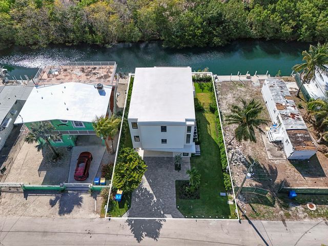 124 Orchid Street, Plantation Key, FL 33070