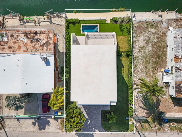 124 Orchid Street, Plantation Key, FL 33070