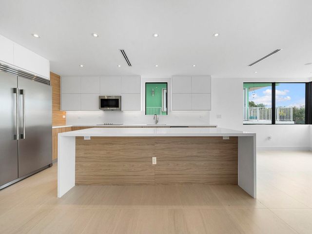 124 Orchid Street, Plantation Key, FL 33070