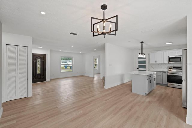 3206 LAS BRISAS DRIVE, Riverview, FL 33578