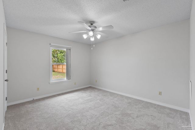2317 Mary Anne Cir, Navarre, FL 32566