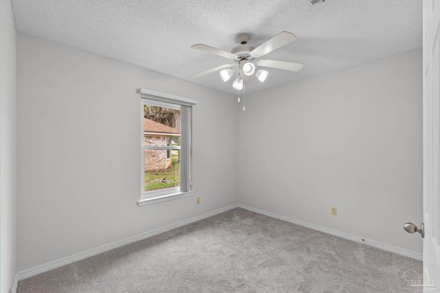2317 Mary Anne Cir, Navarre, FL 32566