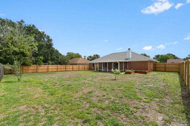 2317 Mary Anne Cir, Navarre, FL 32566