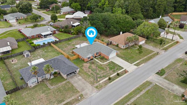 2317 Mary Anne Cir, Navarre, FL 32566