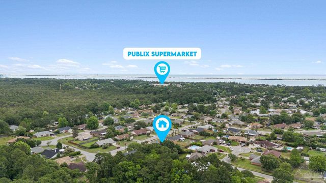 2317 Mary Anne Cir, Navarre, FL 32566