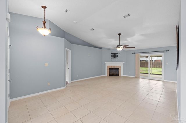 2317 Mary Anne Cir, Navarre, FL 32566