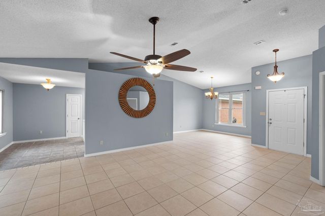 2317 Mary Anne Cir, Navarre, FL 32566