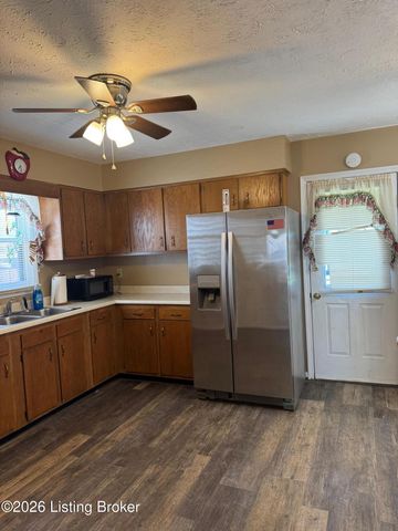 2620 Rowan St, Louisville, KY 40212