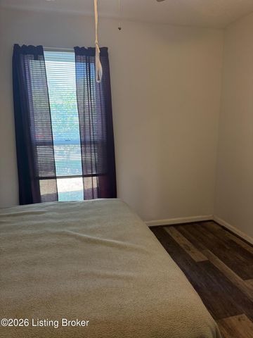 2620 Rowan St, Louisville, KY 40212