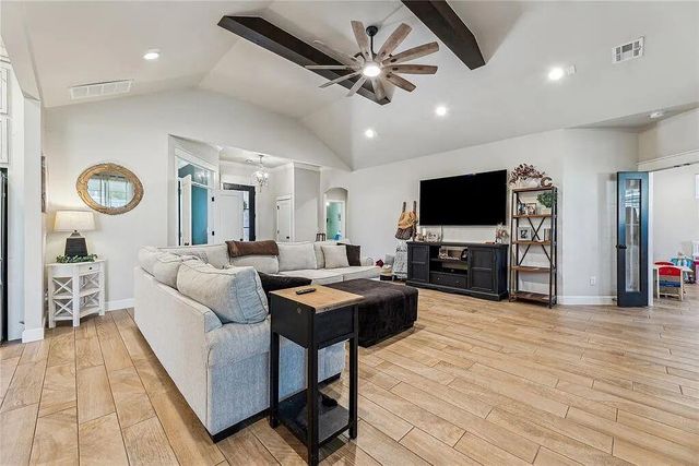 2585 Forest Glen Drive, Choctaw, OK 73020