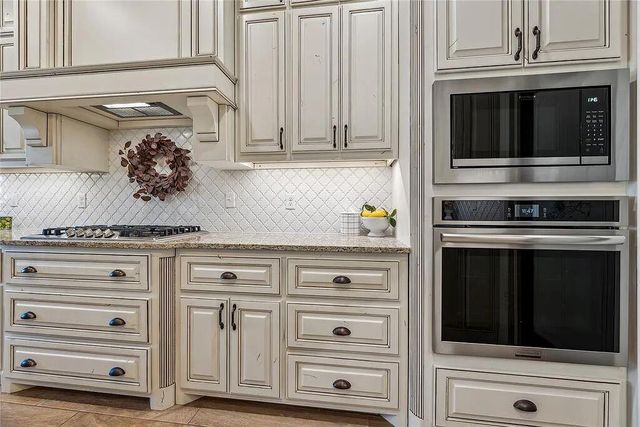 2585 Forest Glen Drive, Choctaw, OK 73020